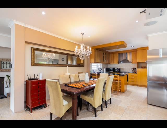 3 BEDROOM HOUSE FOR SALE IN WEST BEACH